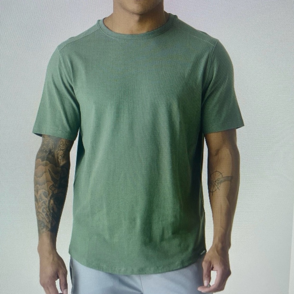 Legends Aviation Tee curved bottom
